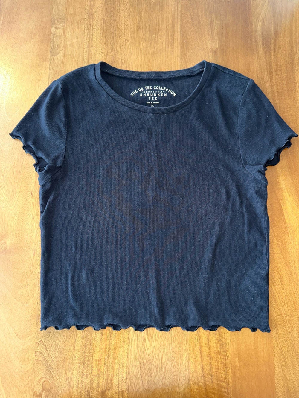 Black Short Sleeve Ruffle Edge Tee - Aeropostale